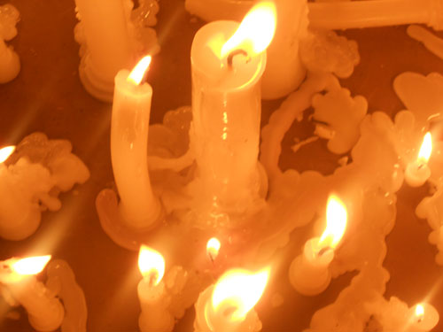 how to pray light a candle