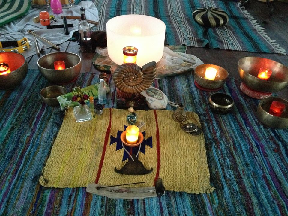 Prayer room, candles 4 elements
